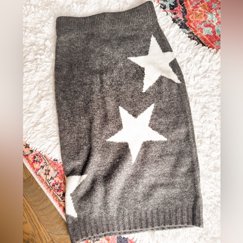 LUSH STARS SWEATER PENCIL SKIRT